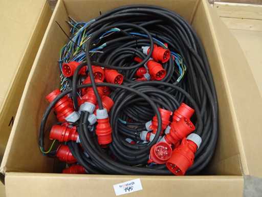 Partij krachtstroom CEE-aansluitkabels 16A (85x)