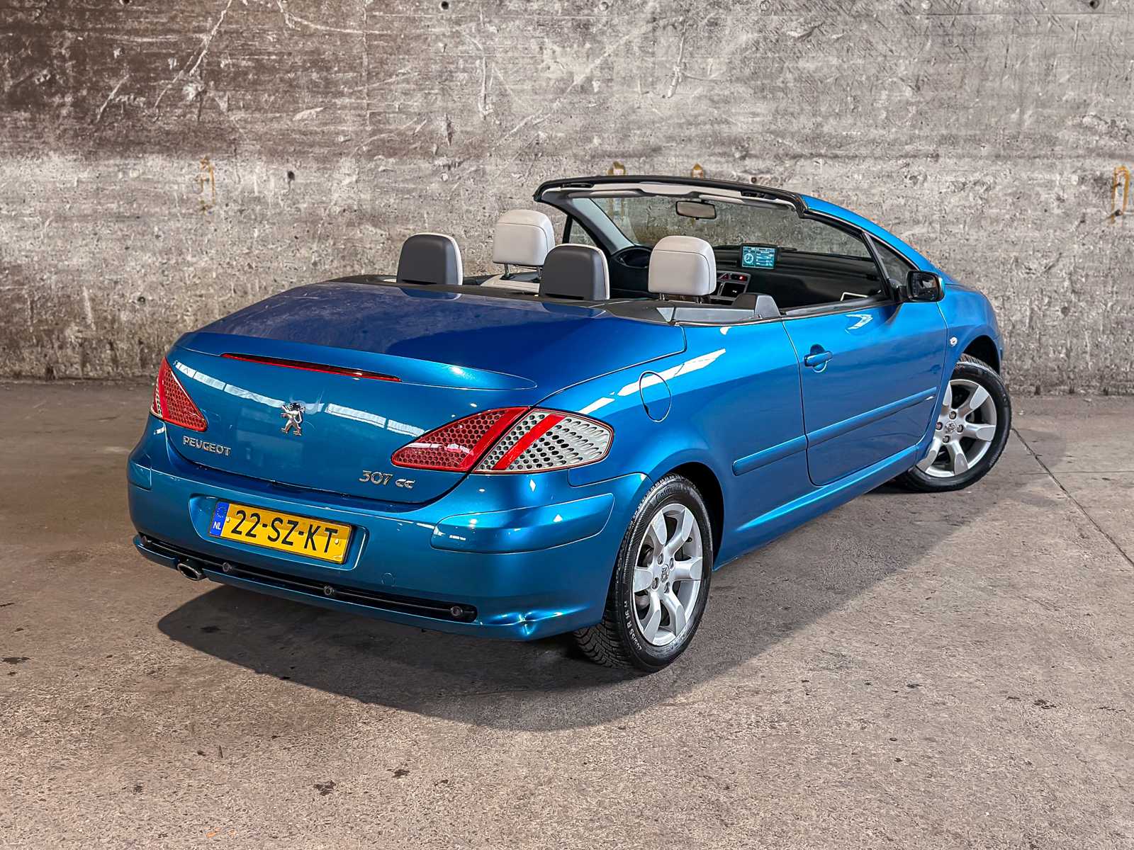 Peugeot 307 Coupé Cabriolet 2.0-16V 140pk 2006 (Origineel-NL), 22-SZ-KT