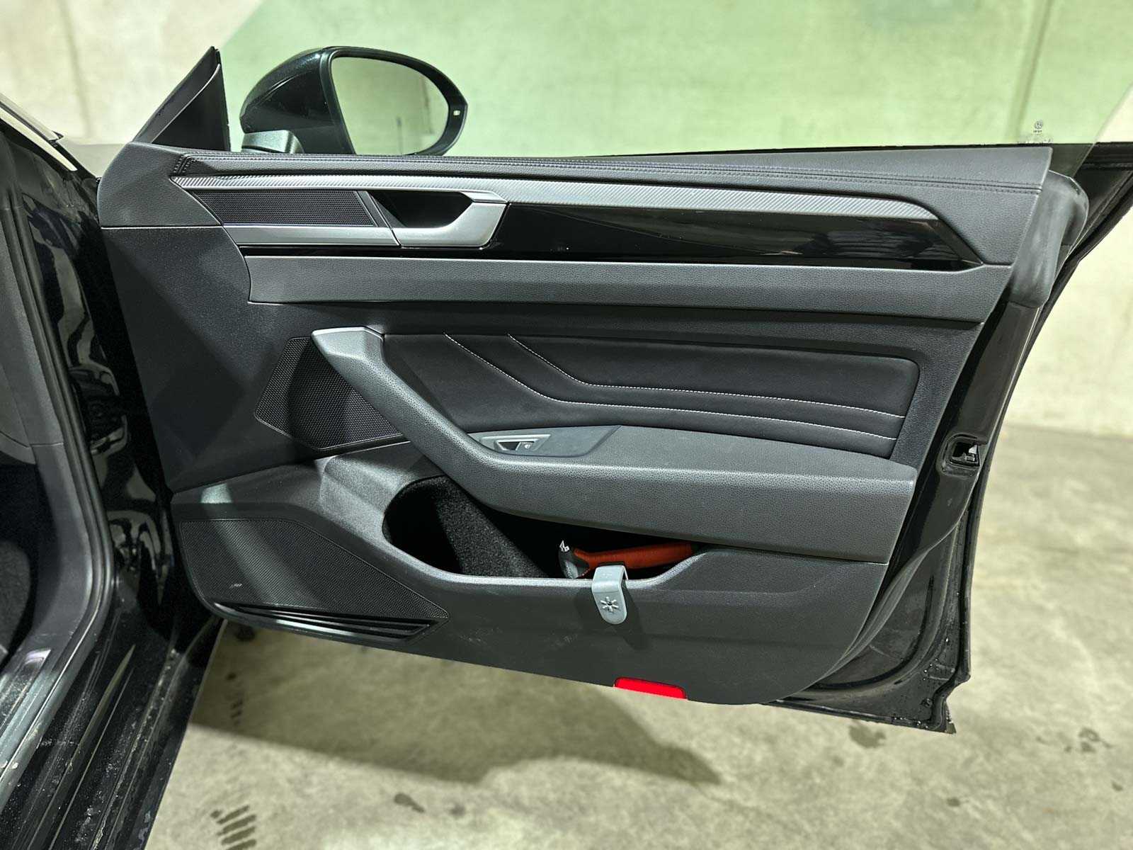 Volkswagen Arteon Shooting Brake 1.4 eHybrid 160kW 6-DSG R-Line Business+ 218pk 2022 (Origineel-NL+1e eigenaar), P-946-TG
