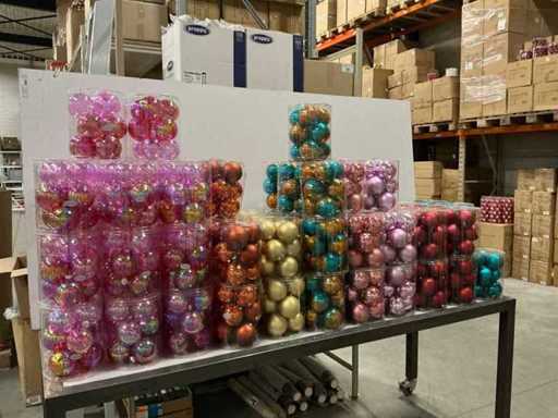 Série de différentes boules de Noël D10cm 9/tube incassables et sans couture (77 tubes)