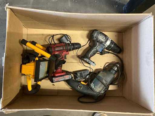 Boormachines en bouw lamp (4x)