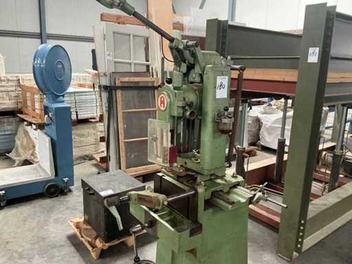 Fraiseuse à chaîne