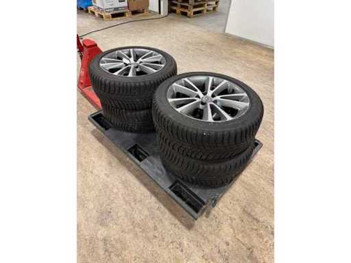 Volvo Bridgestone - Snow tires - Car tire