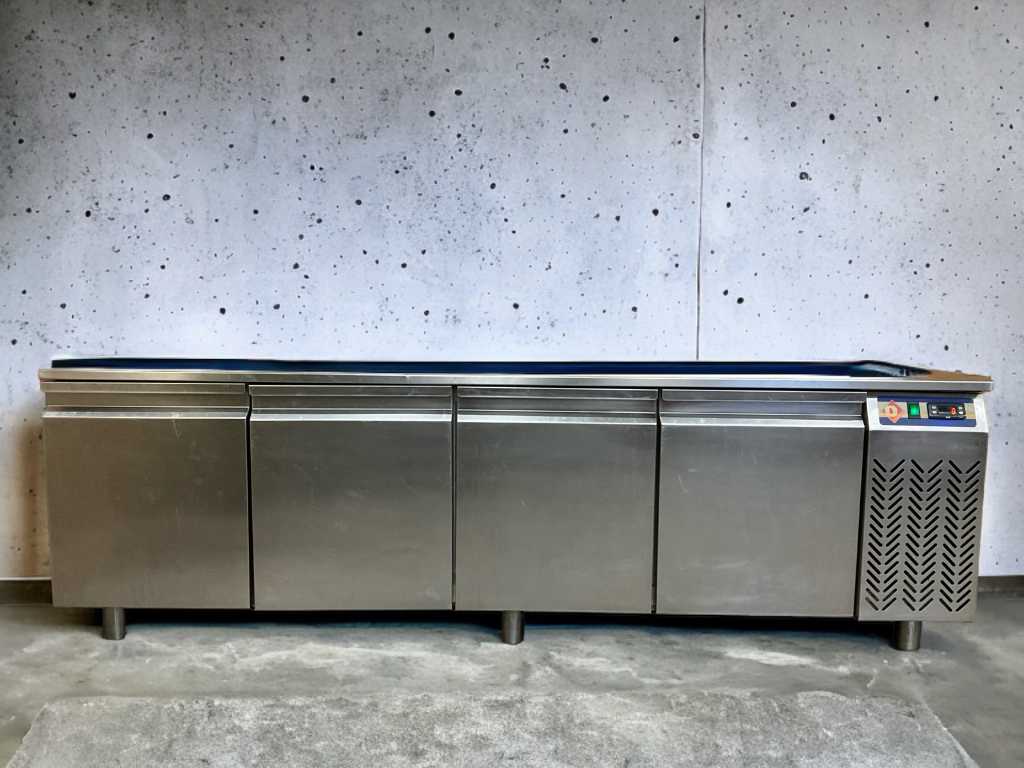 Diamond Refrigerated Workbench