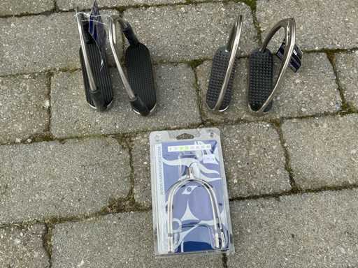 Stirrups + spurs horses (3x)