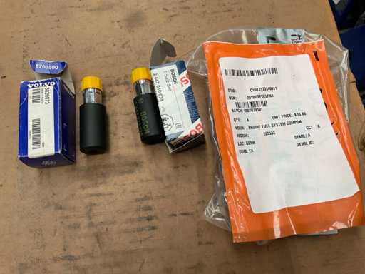 Composants du système d’alimentation du moteur (2x)