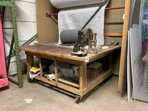 Table de travail mobile