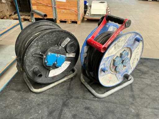 Extension cable reel (2x)