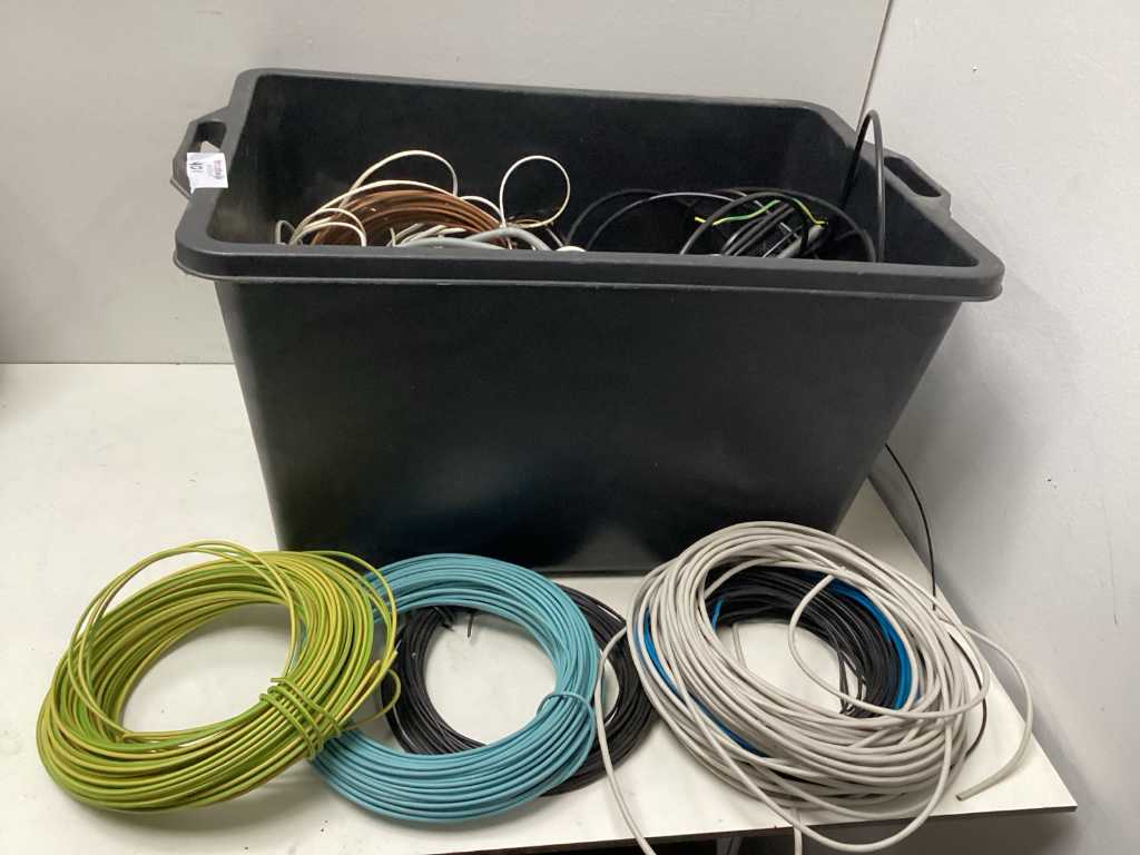 Cabluri diverse: Sârmă, cabluri și cabluri