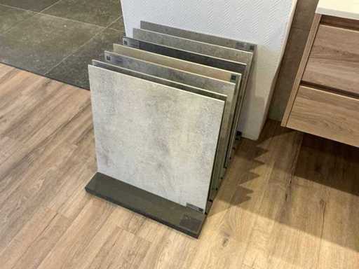 Floor tile (7x)