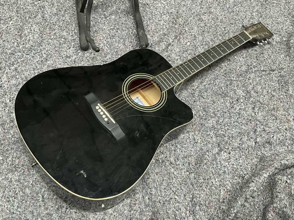 AXMAN Q-PH Electro Acoustic Guitar