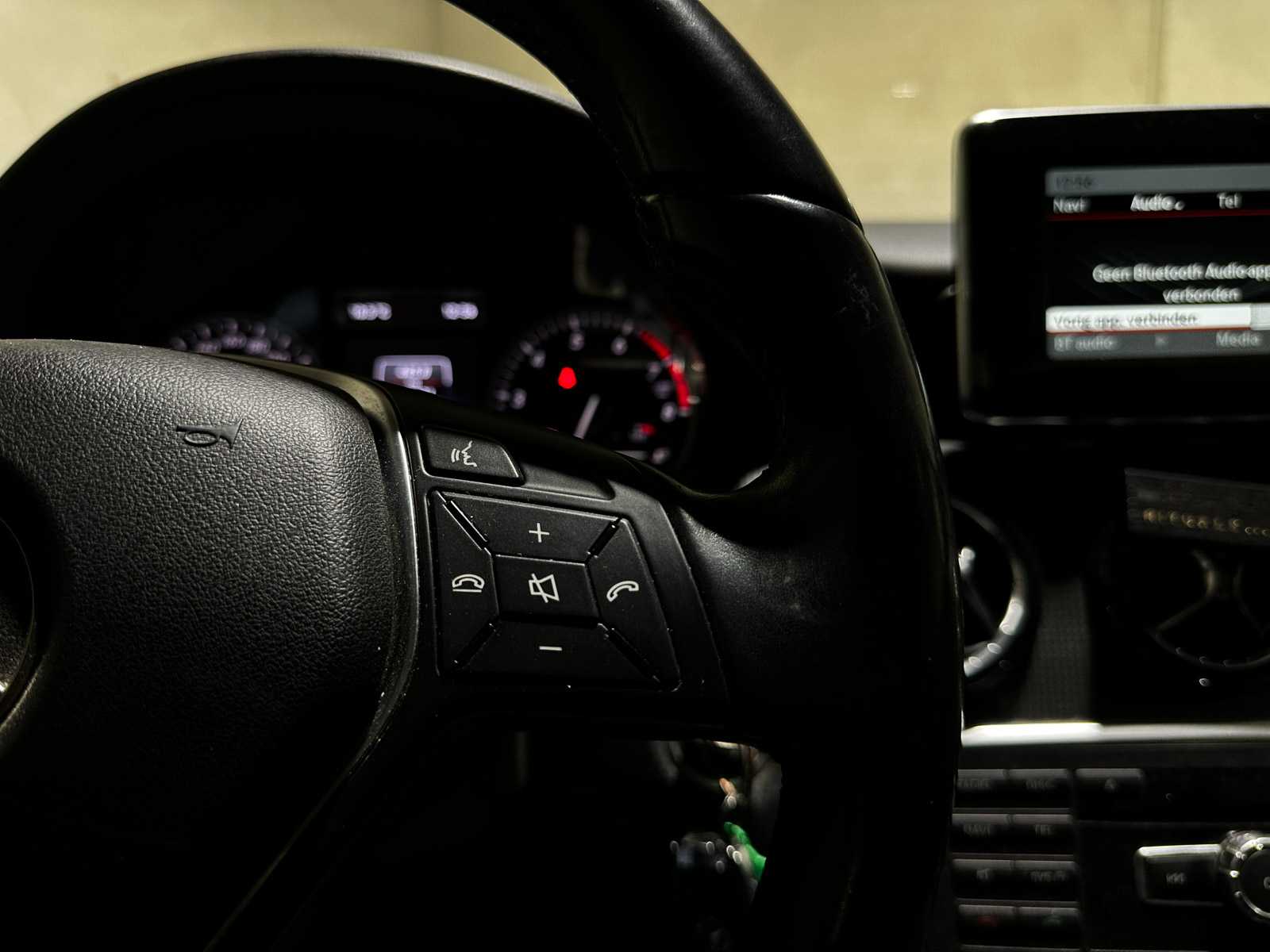 Mercedes-Benz A180 4U3 A-klasse 121pk 2013 (Origineel-NL), 8-SRR-41