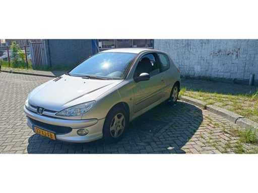 Peugeot 206 1.4 Airline 3, 23-XJ-FB