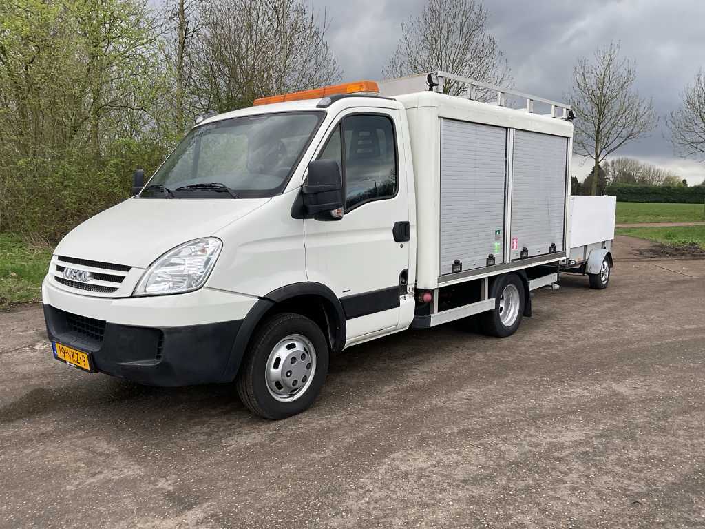 2007 Iveco Daily Car Cleaning with Trailer