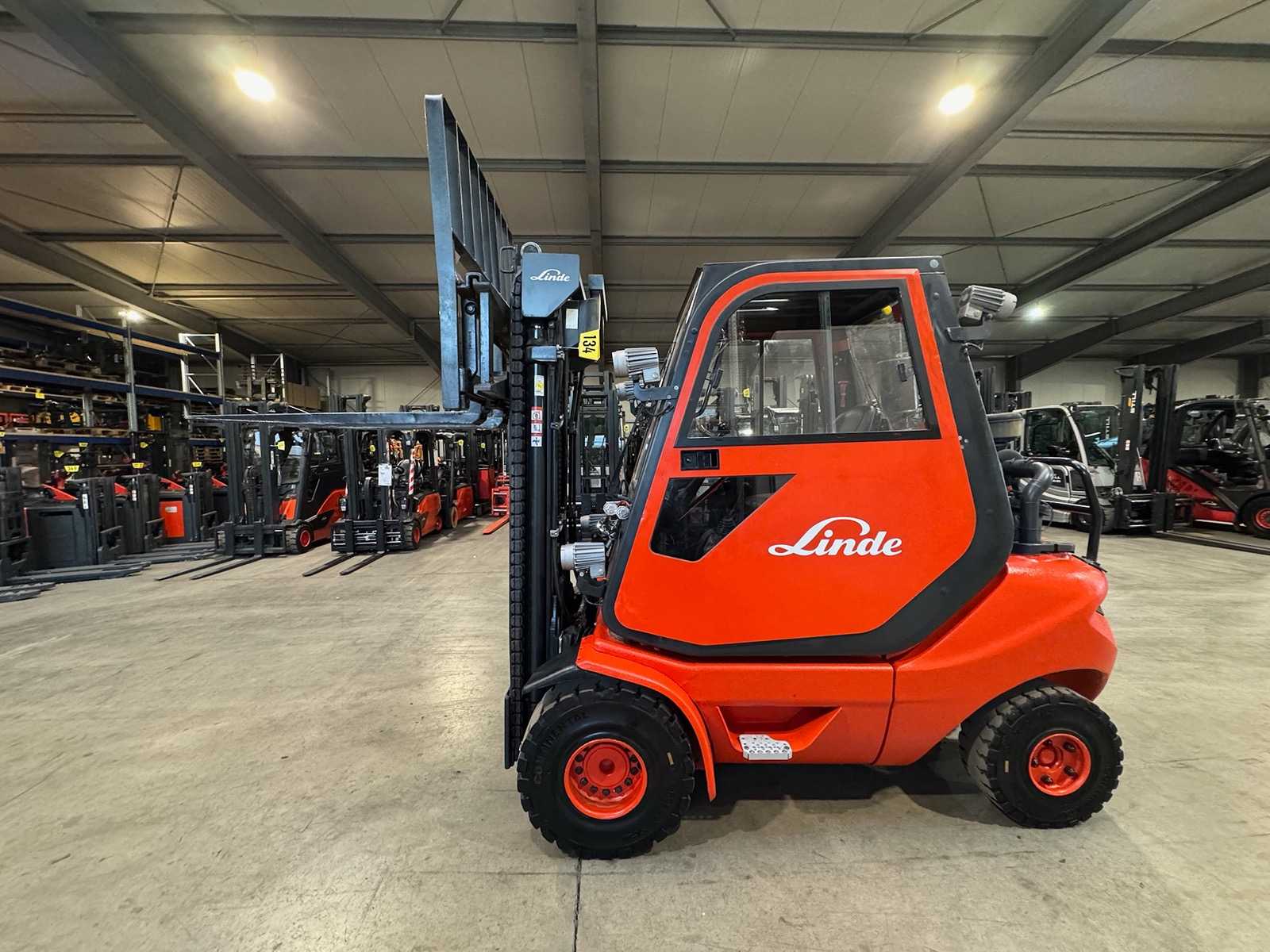 2012 Linde H25D 2,500kg Triplex 460cm Perkins Diesel Forklift Forklift 10,859 Hours
