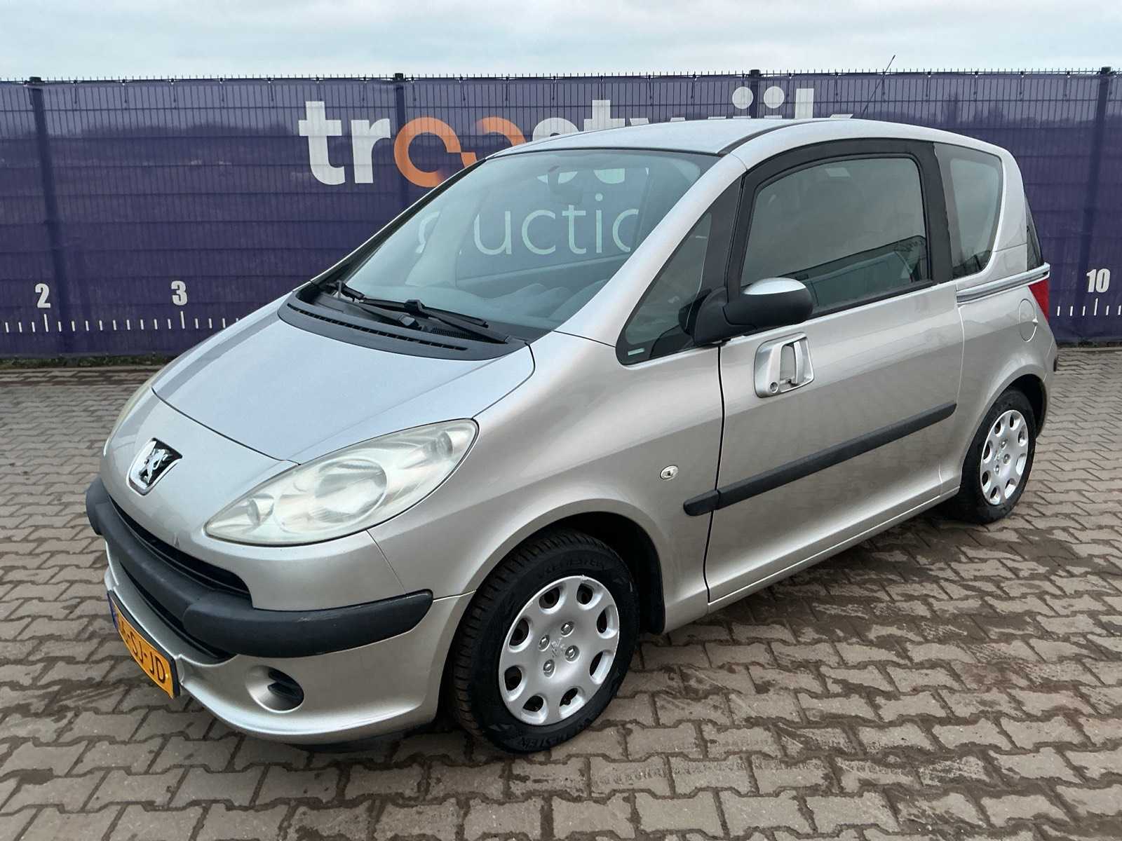 2006 – Peugeot – 1007 – 1.4 Urban – Passenger car