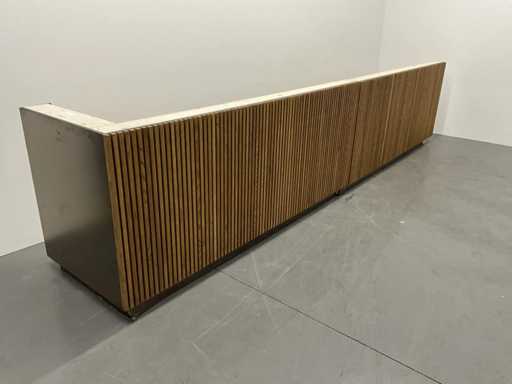 Encadrement de bar en bois