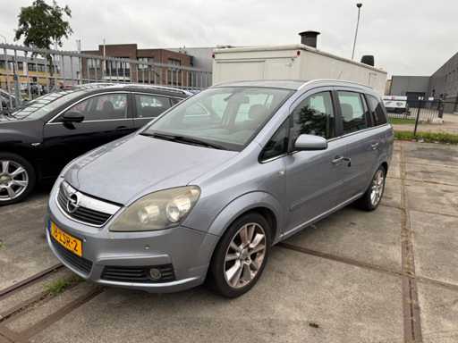 Opel  Zafira  1.8 Executive 7 Personen, 16-LSR-2