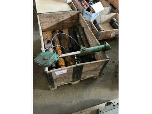 Paleta 7 wykorzystywała cylindry hydrauliczne