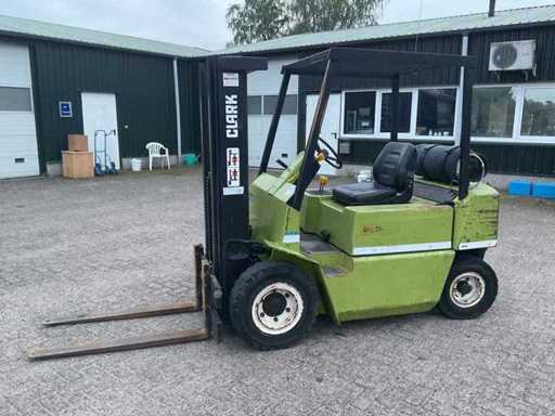 Carrello elevatore Clarck GPM25N
