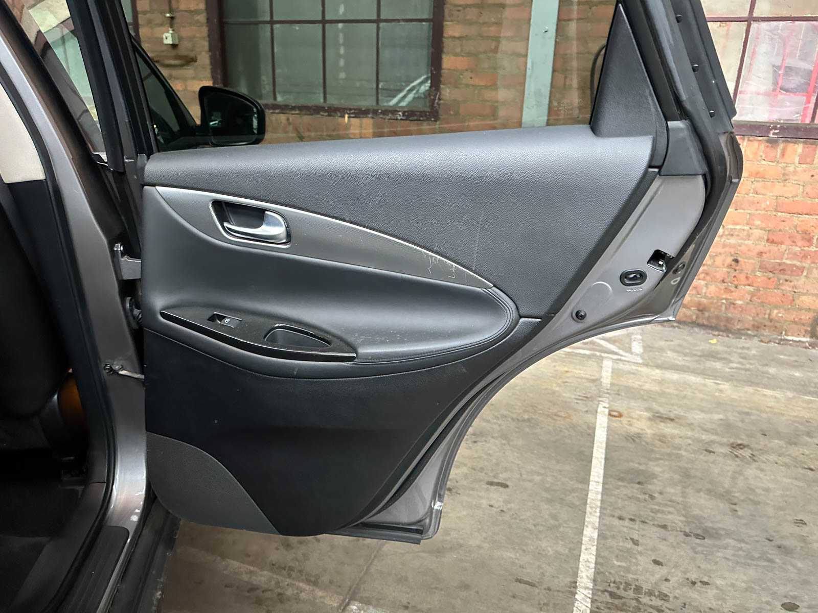 Infiniti EX 37 GT 3.7 V6 AWD 320pk 2009, 06-HPG-4 Youngtimer