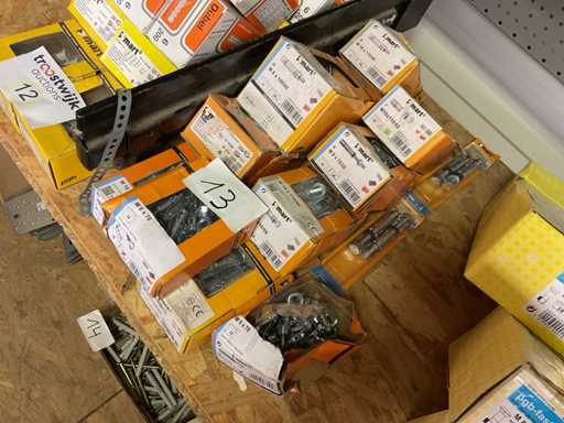 10 Boxen mit Ankerbolzen