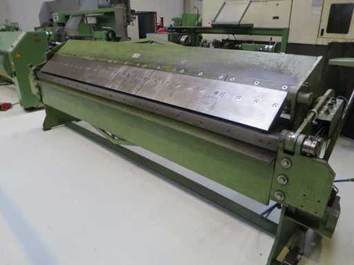 Machine plieuse JÖRG 3000/3