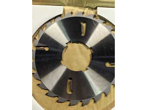 ZANARINI - Klingen mit mehreren Klingen (10x) - 2025