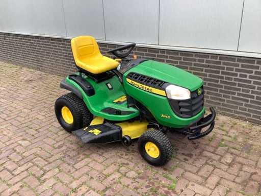 John Deere x145 Zitmaaier