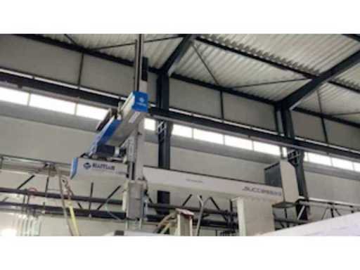 379a181f-f74f-4ce2-b29f-51faaa6fdb80.mp4