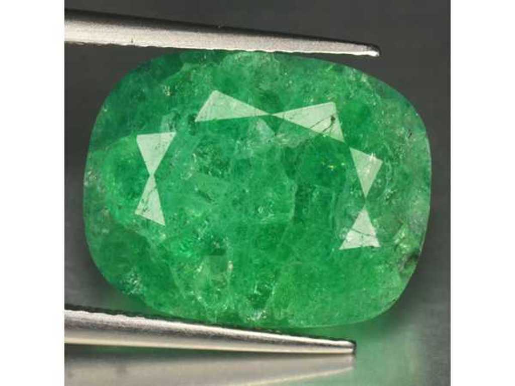 Natural Dyed Quartz (Green) 8.50 Carat