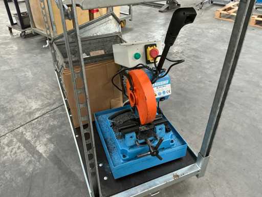 Machine à scie circulaire à onglets Huvema BL225 DV-2