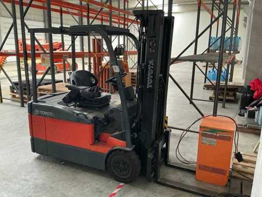 Élévateur Toyota 7FBEF18 2007