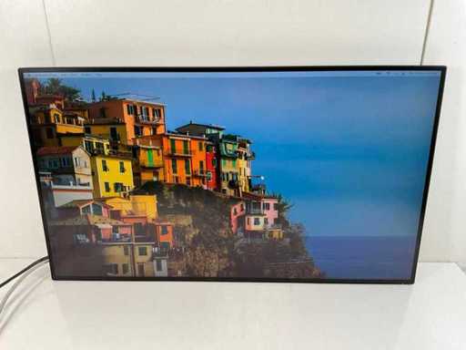 Lenovo (Z32) 32”, 3840x2160 (UHD) IPS Monitor