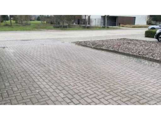 0709bf4f-f412-463e-9d86-8867b7cc76fb.mp4