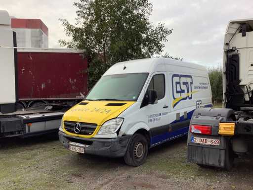 Fourgonnette Mercedes-Benz Sprinter 2011