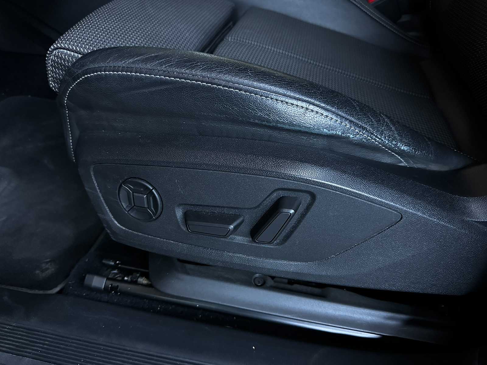 Audi Q4 e-tron 50 quattro Launch Edition S Competition 77 kWh 299pk 2022 (Original Dutch + 1st owner), P-122-GB 