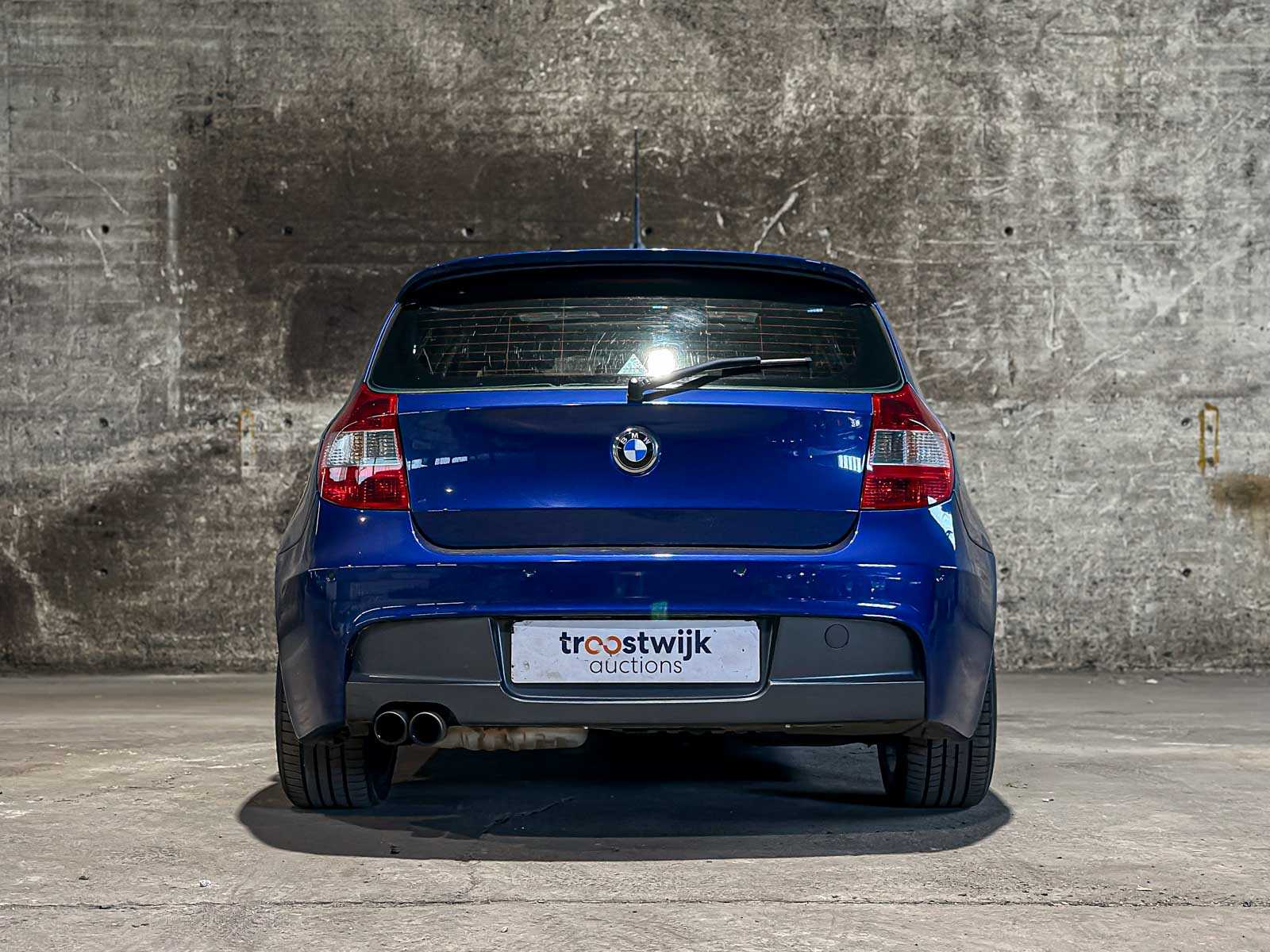 BMW 130i Introduction M-Sport 3.0 6-cilinder in-lijn 265pk 2005 1-serie, 50-TH-RD Youngtimers