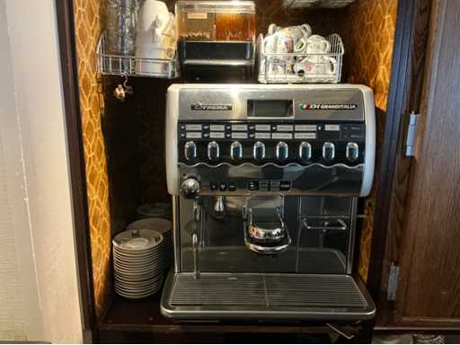 La Spaziale S5 Granditalia (ou variante XF4 / EK) Machines à café et à expresso