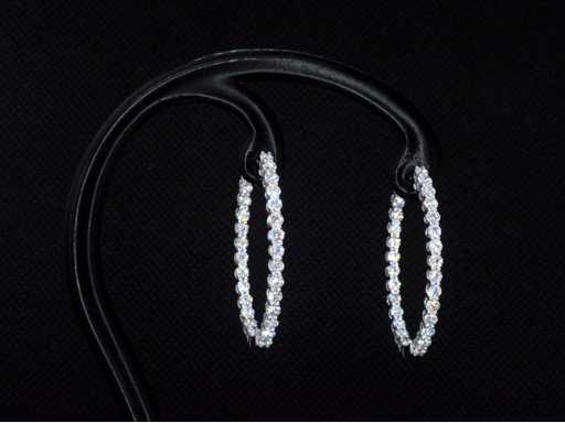 White gold loupe earrings with high quality diamonds