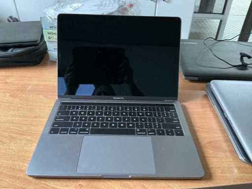 Apple MacBook Pro Laptop