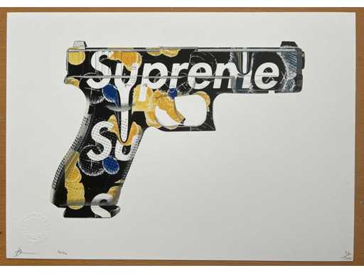 DEATH NYC : Supreme Gun 35/100