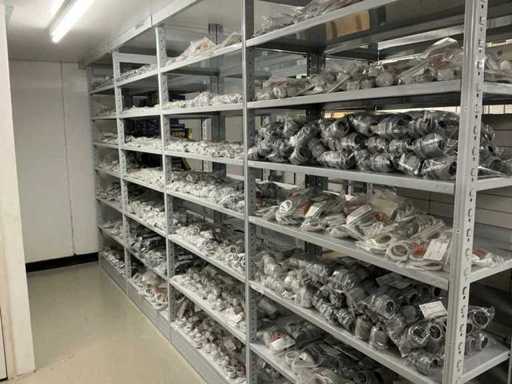 Lot de diverse piulițe din plastic/rotitoare de strangulare/inele de reducere/etc