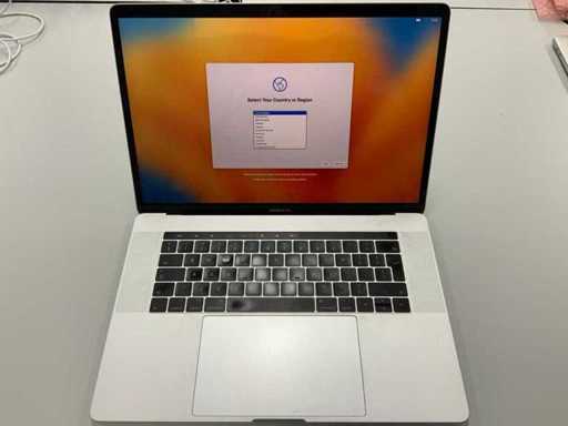 Apple A1707 15-calowy MacBook Pro