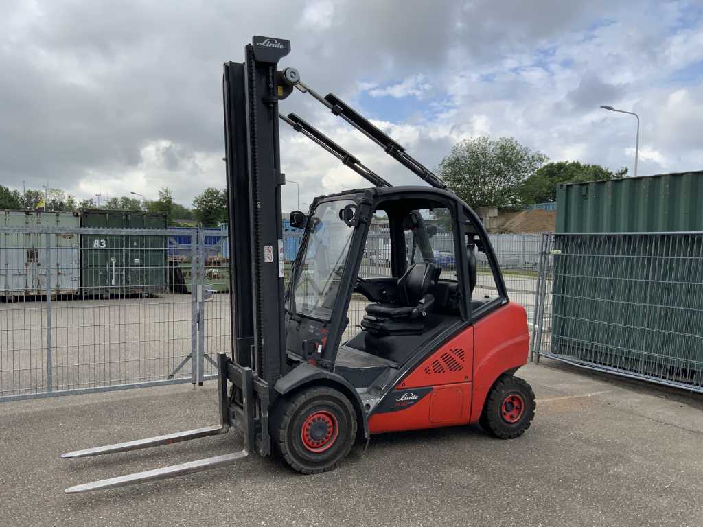 2017 LINDE H30 evo Forklift