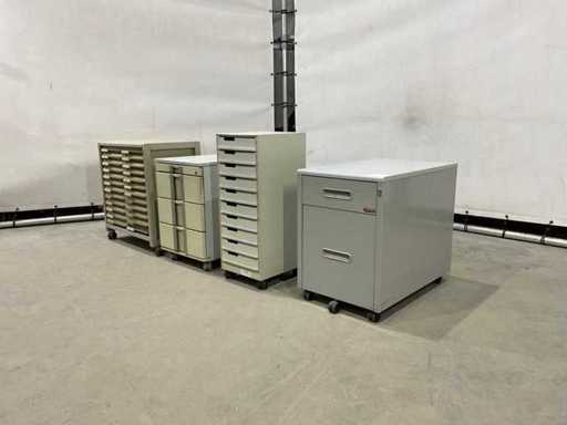 Drawer units (4x)
