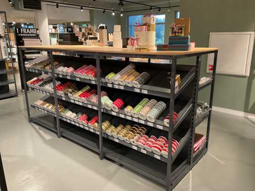 Partij cadeauverpakking materialen