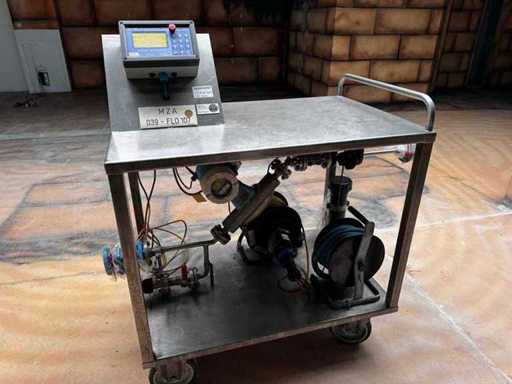 Gönnheimer - DC155 - Portable measure system for water, acids and alkalis on trolly