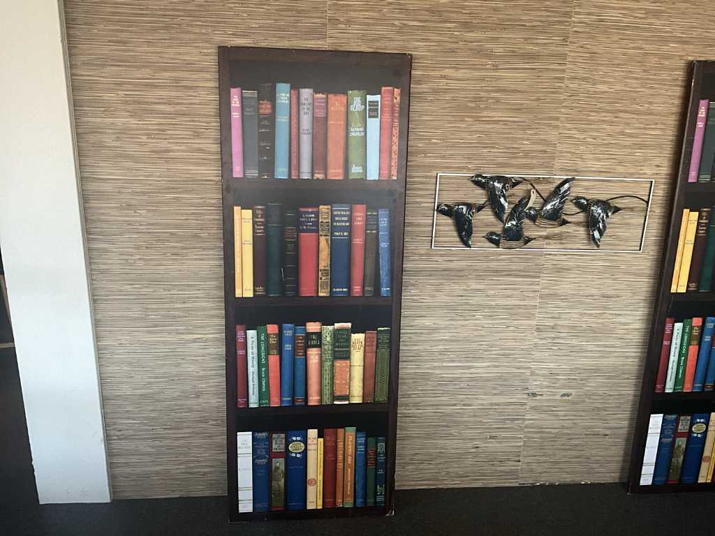 Bücherregal für Wanddekoration
