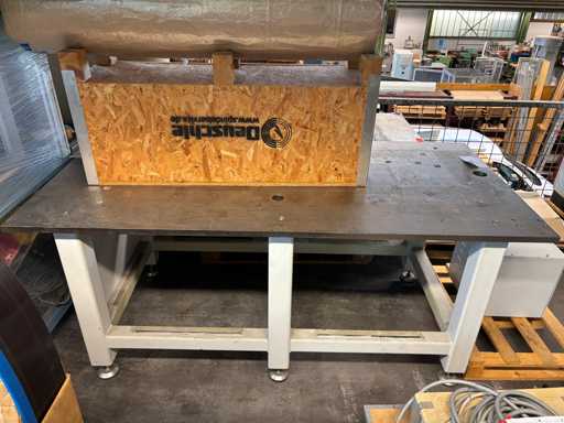   Workshop assembly table